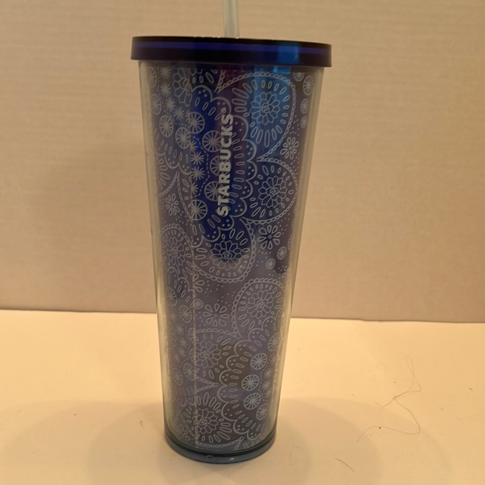 Starbucks Blue and White Paisley Floral Tumbler w/Straw 2019 HTF - Picture 2 of 4